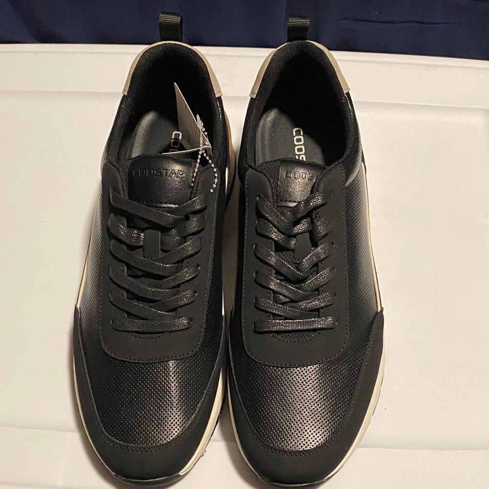 Men's Classic Black Sneakers